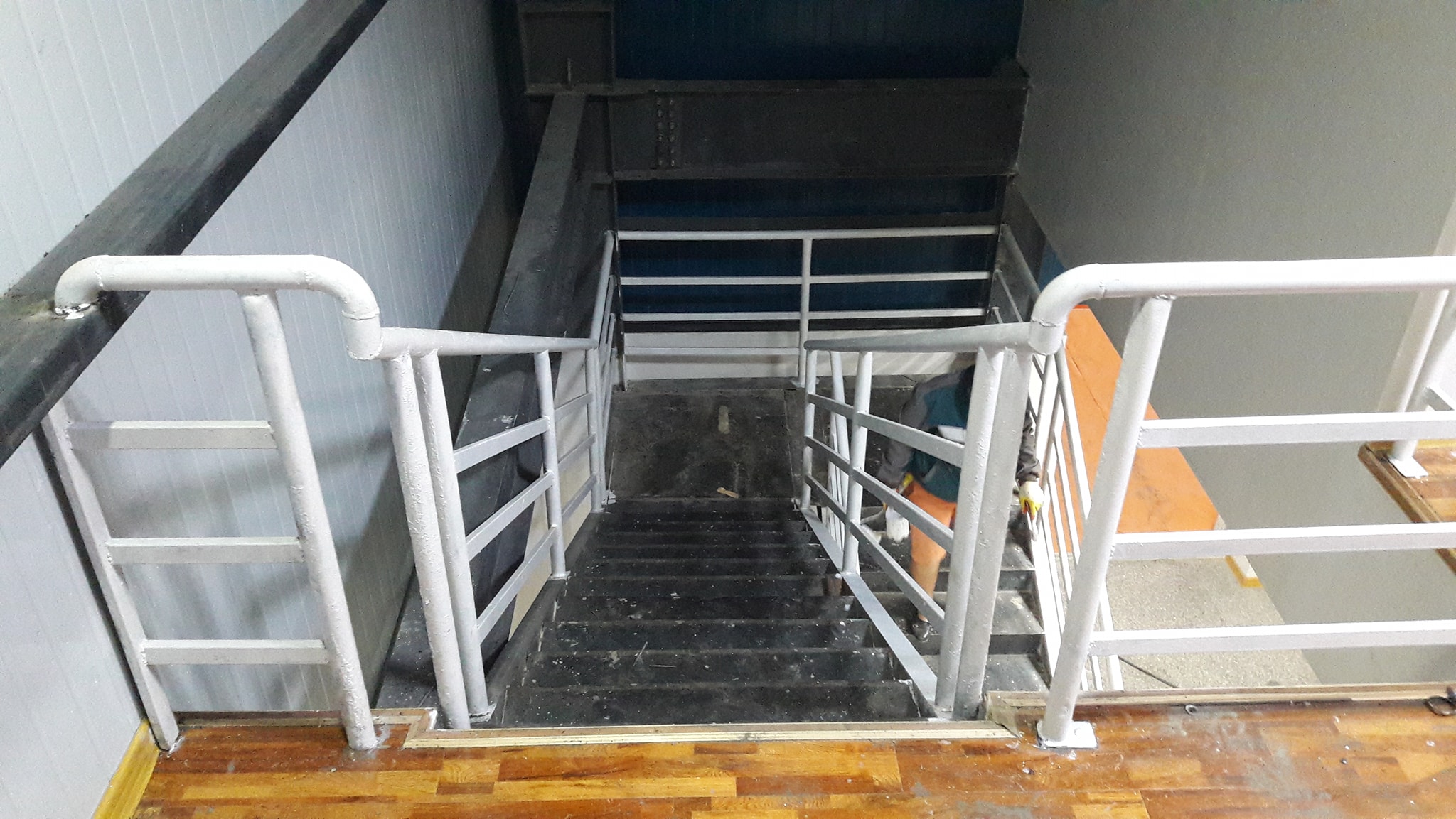 steel platform, steel stairs